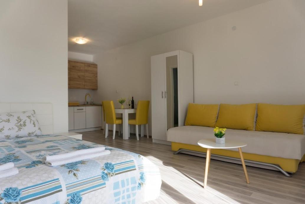Apartmani Ivkovic+ 特雷比涅 外观 照片
