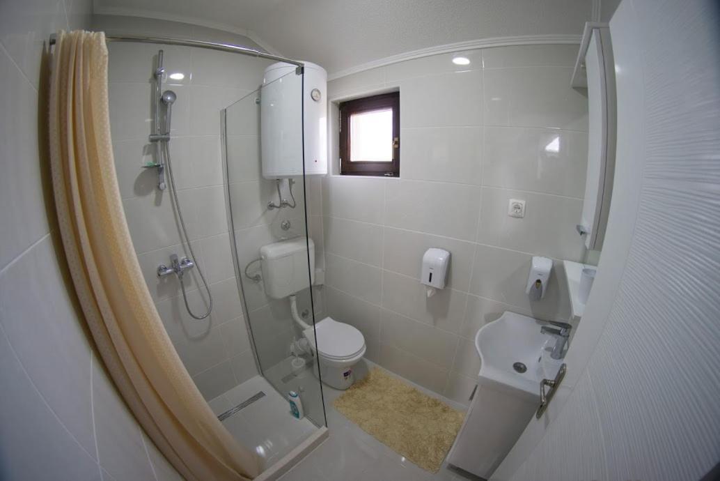 Apartmani Ivkovic+ 特雷比涅 外观 照片